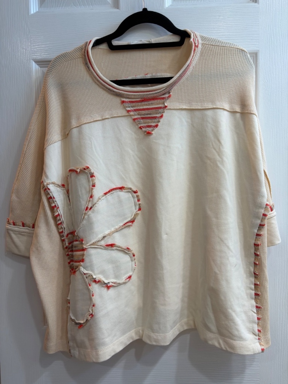 NEW EASEL CLOTHING FLOWER PATCH WASHED TERRY PULLOVER SWEATSHIRT TOP SMALL